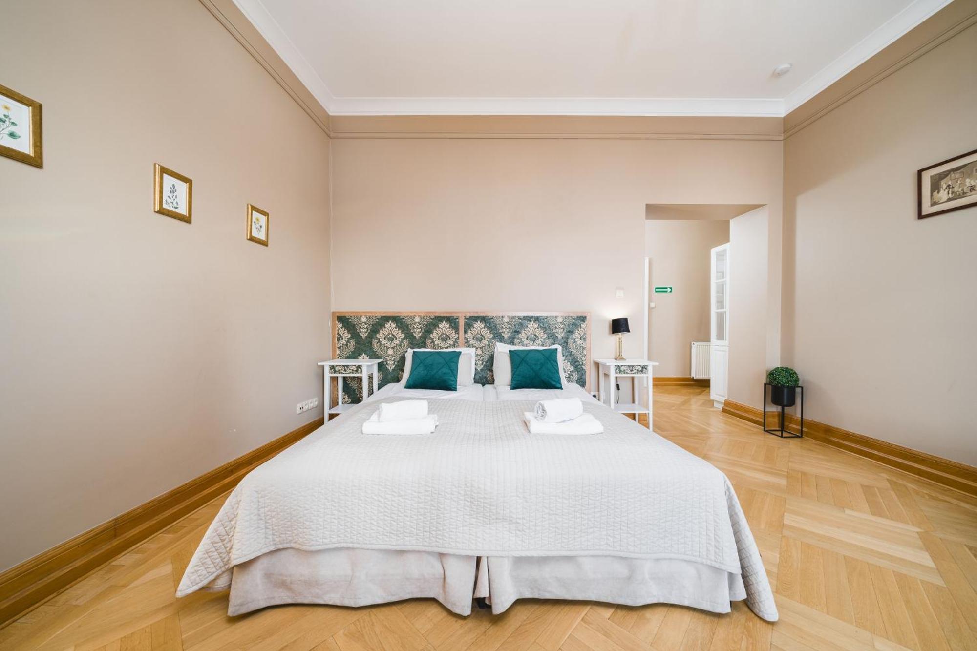 Apartamenty W Palacu Pod Baranami 크라쿠프 외부 사진