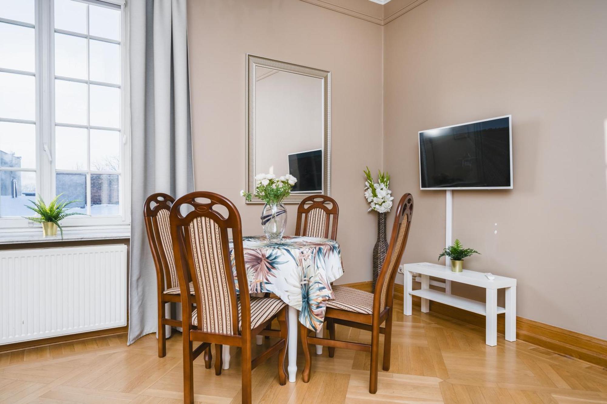 Apartamenty W Palacu Pod Baranami 크라쿠프 외부 사진