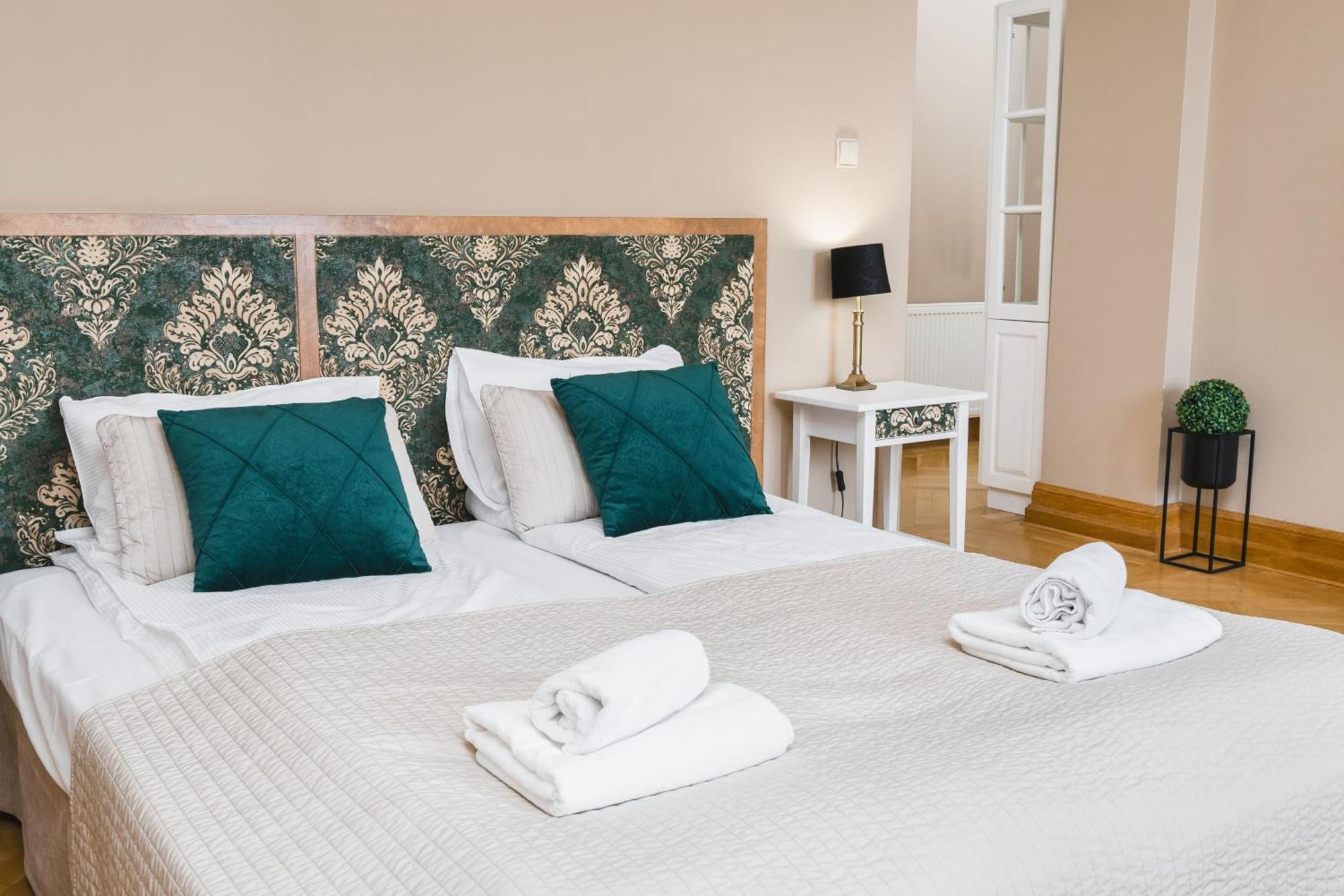 Apartamenty W Palacu Pod Baranami 크라쿠프 외부 사진