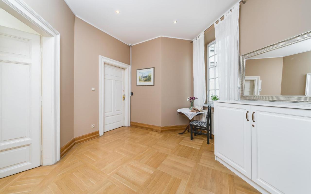 Apartamenty W Palacu Pod Baranami 크라쿠프 외부 사진